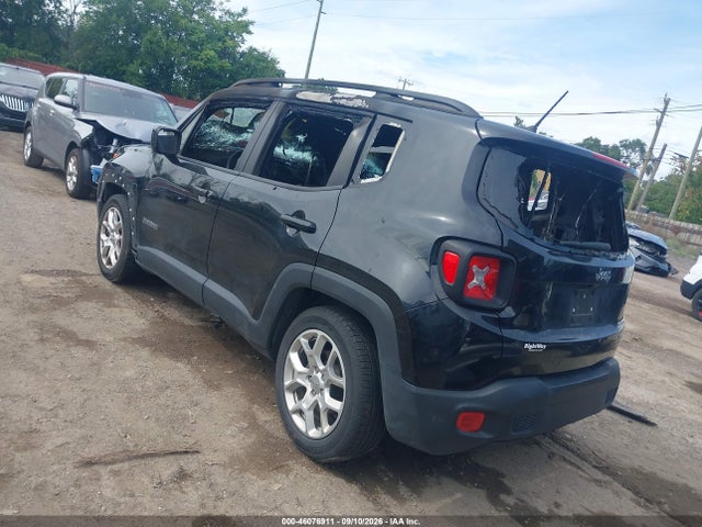 2017 JEEP RENEGADE LATITUDE FWD 3
