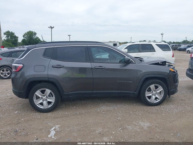 2022 JEEP COMPASS LATITUDE FWD 13