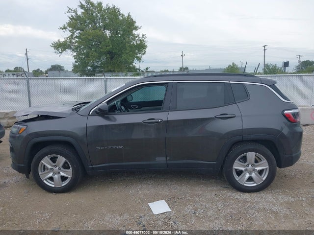 2022 JEEP COMPASS LATITUDE FWD 14