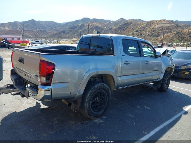 2022 TOYOTA TACOMA SR5 V6 4