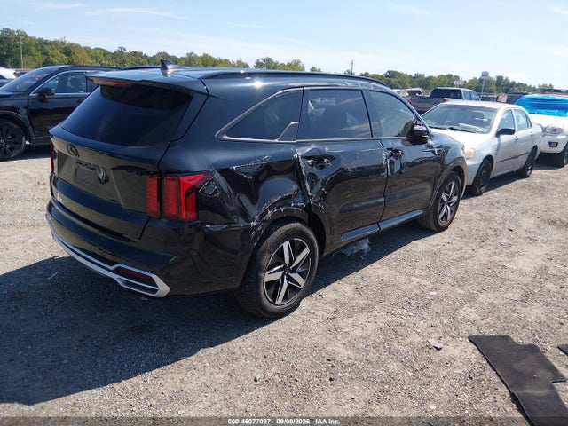 2021 KIA SORENTO S 4