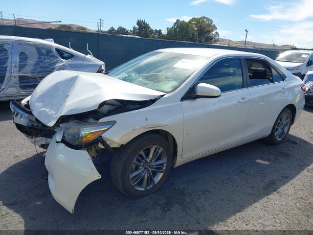 2017 TOYOTA CAMRY SE 2