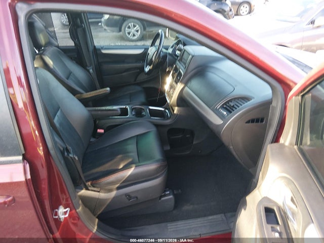 2019 DODGE GRAND CARAVAN GT 5