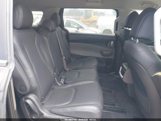 2026 KIA CARNIVAL MPV LXS 8