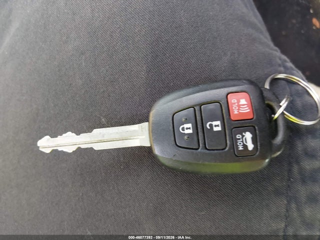 2018 TOYOTA COROLLA LE 11