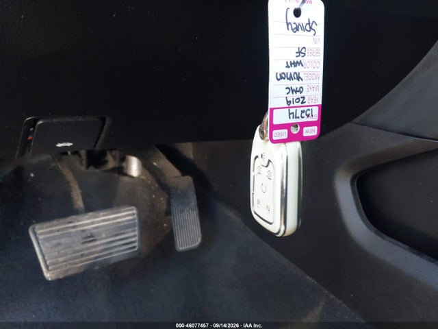 2019 GMC YUKON XL SLT 11
