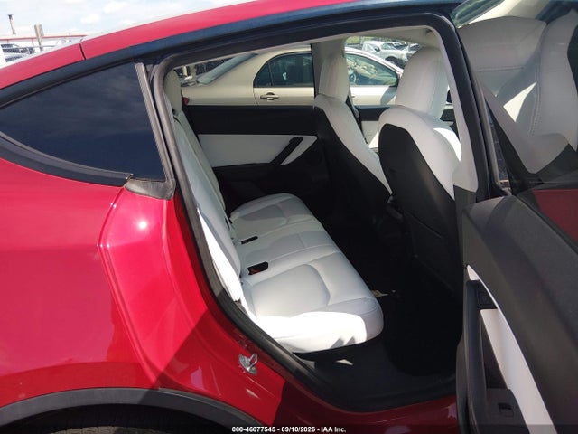 2021 TESLA MODEL Y LONG RANGE DUAL MOTOR ALL-WHEEL DRIVE 8