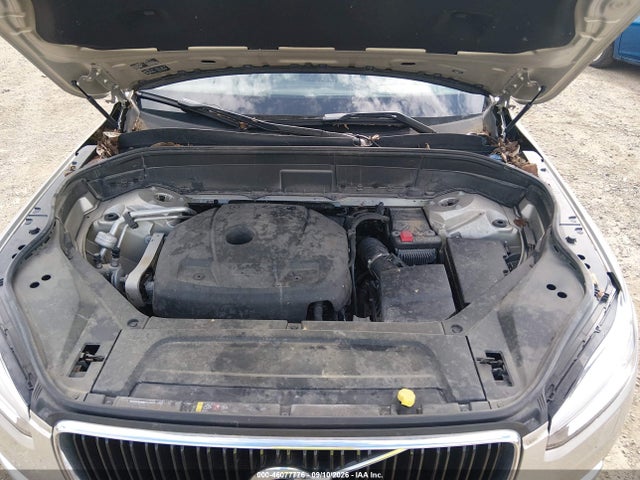 2017 VOLVO XC90 T5 MOMENTUM 10