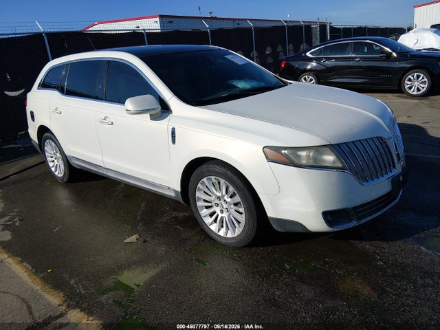 2012 LINCOLN MKT 