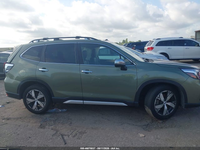2019 SUBARU FORESTER TOURING 12