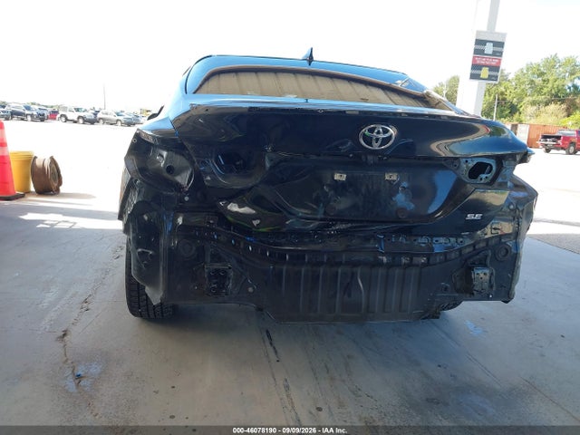 2021 TOYOTA CAMRY SE 17
