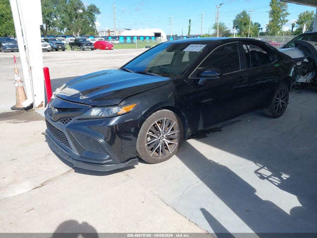 2021 TOYOTA CAMRY SE 2