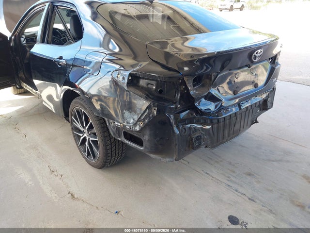 2021 TOYOTA CAMRY SE 6