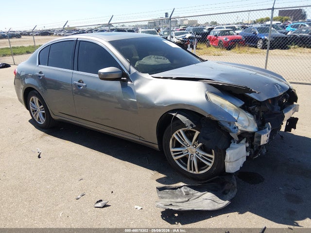 2013 INFINITI G37 