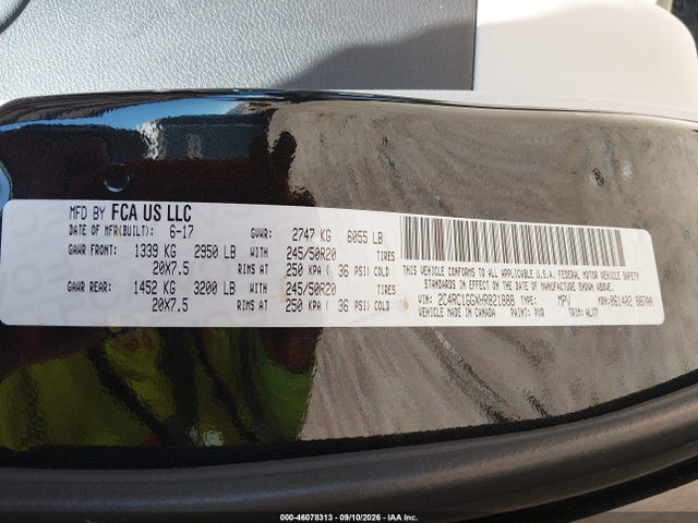 2017 CHRYSLER PACIFICA LIMITED 9