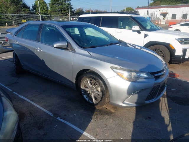 2015 TOYOTA CAMRY SE