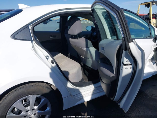 2020 TOYOTA COROLLA LE 8