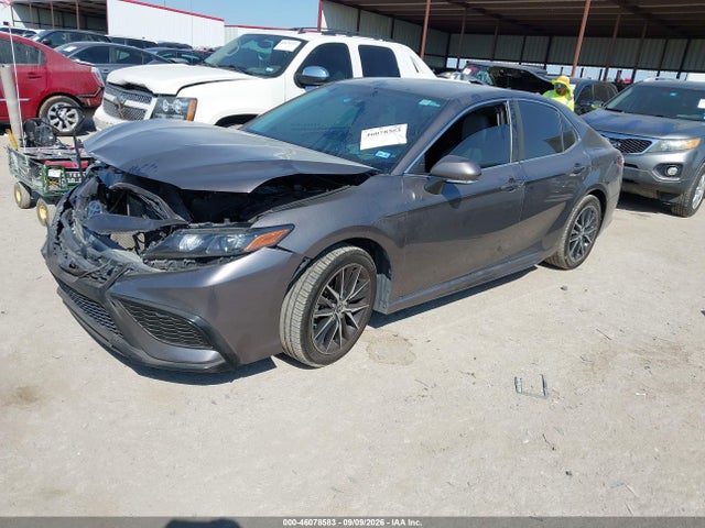 2022 TOYOTA CAMRY SE 2