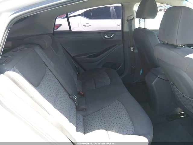 2018 HYUNDAI IONIQ HYBRID BLUE 8