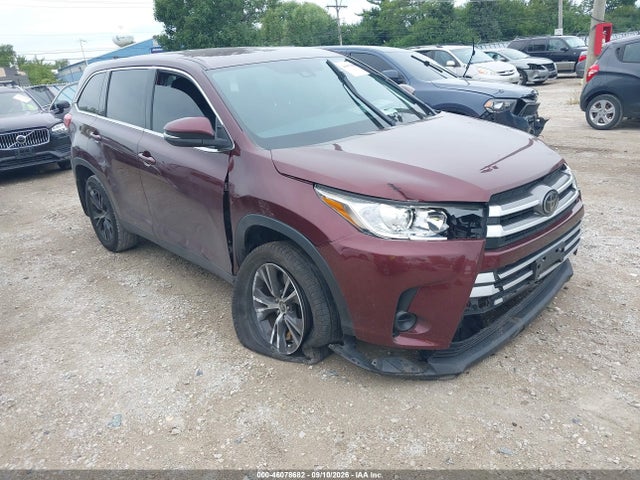 2019 TOYOTA HIGHLANDE LE
