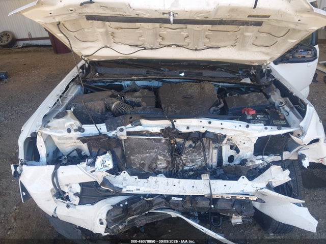 2022 TOYOTA TACOMA SR5 V6 10