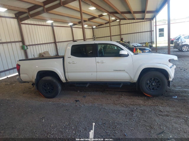 2022 TOYOTA TACOMA SR5 V6 14