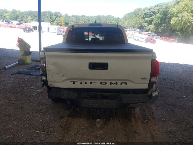 2022 TOYOTA TACOMA SR5 V6 17