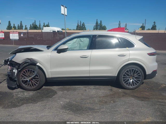 2021 PORSCHE CAYENNE 14