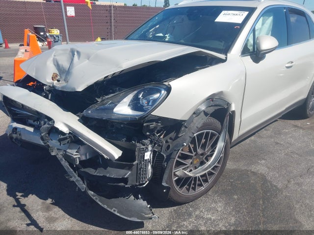 2021 PORSCHE CAYENNE 17