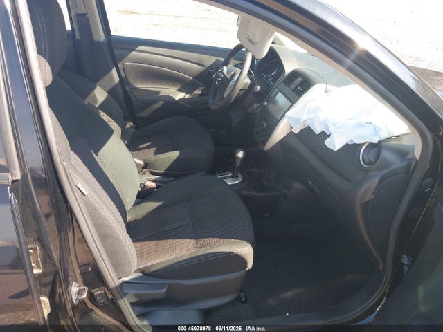 2019 NISSAN VERSA 1.6 SV 5