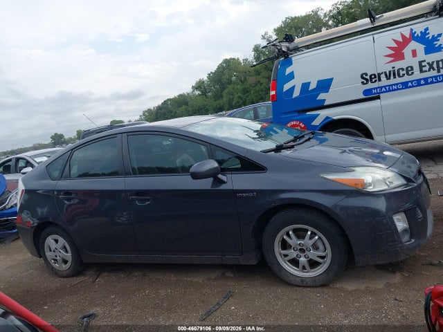 2011 Toyota PRIUS THREE — фото 13