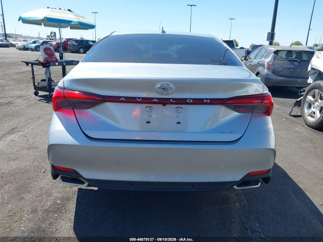 2020 TOYOTA AVALON XLE 16