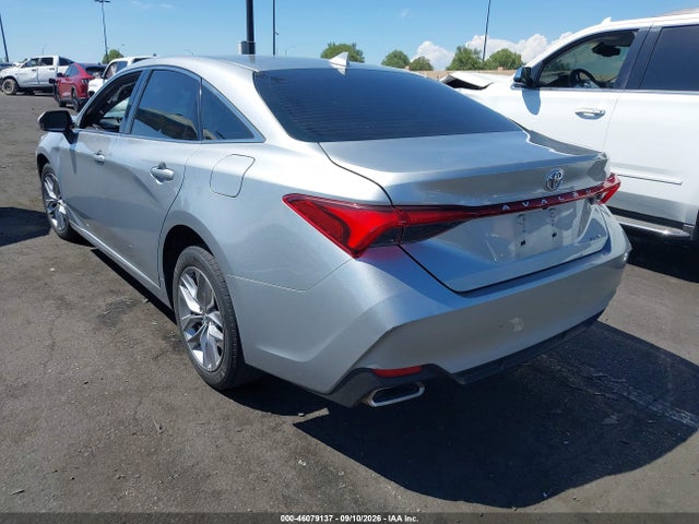 2020 TOYOTA AVALON XLE 3