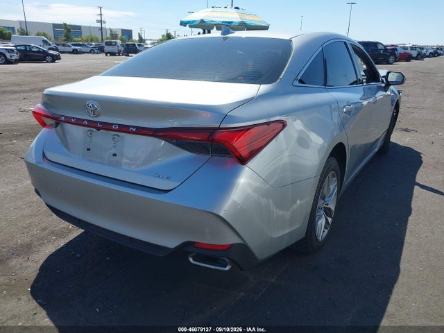 2020 TOYOTA AVALON XLE 4