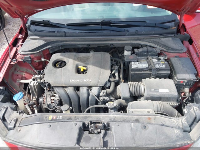 2017 HYUNDAI ELANTRA SE 10