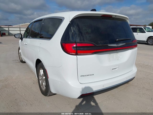 2023 CHRYSLER PACIFICA TOURING L 3
