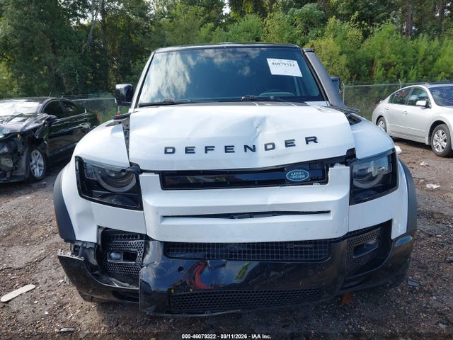 2022 LAND ROVER DEFENDER 110 X-DYNAMIC HSE 13