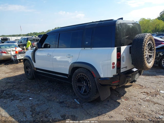2022 LAND ROVER DEFENDER 110 X-DYNAMIC HSE 3