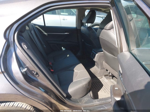 2022 TOYOTA CAMRY XLE 8