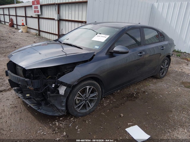 2023 KIA FORTE LXS 2