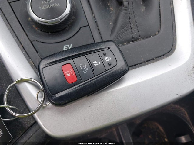 2023 TOYOTA RAV4 HYBRID SE 11