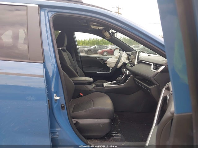 2023 TOYOTA RAV4 HYBRID SE 5
