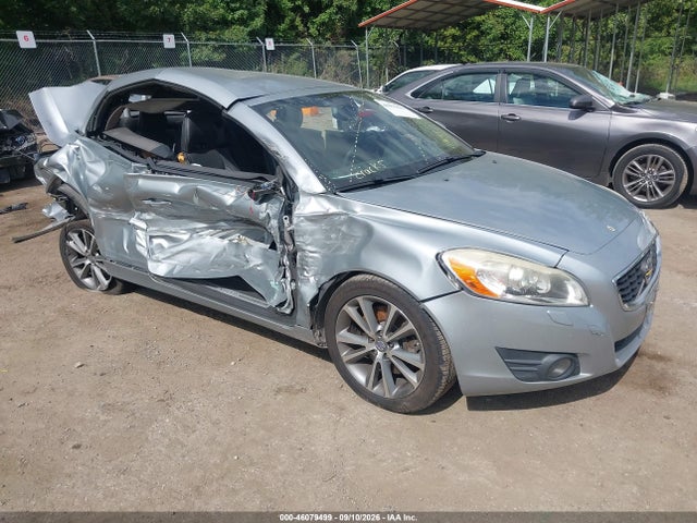 2011 VOLVO C70 T5