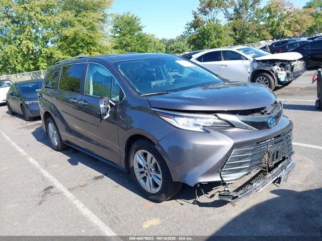 2024 TOYOTA SIENNA LIMITED