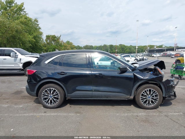 2022 FORD ESCAPE SE PLUG-IN HYBRID 13