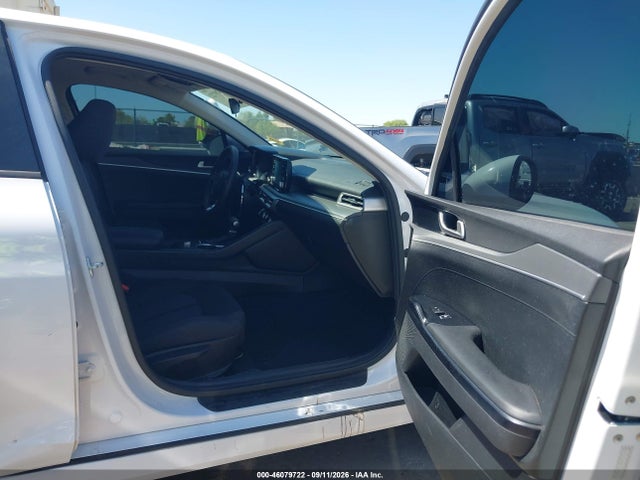 2023 KIA K5 LXS 5