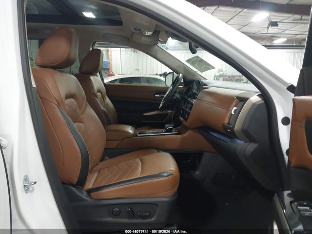 2025 NISSAN PATHFINDER PLATINUM 4WD 5