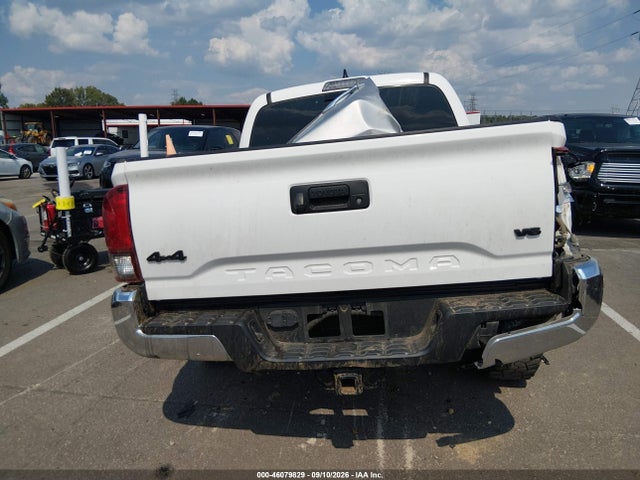 2019 TOYOTA TACOMA SR5 V6 16
