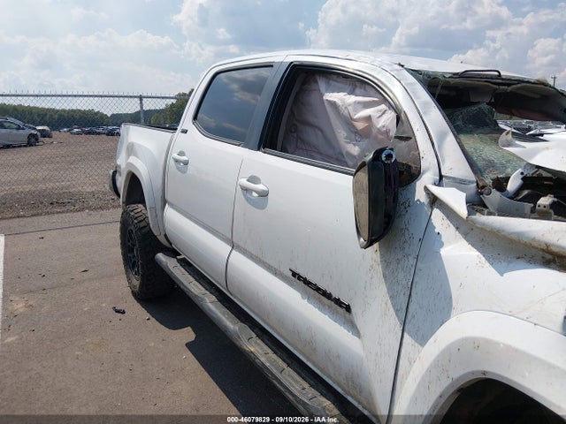 2019 TOYOTA TACOMA SR5 V6 19