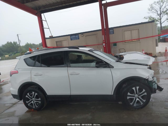 2017 TOYOTA RAV4 LE 14